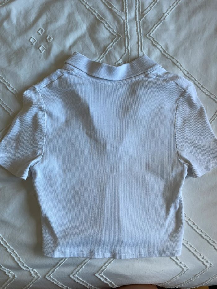 Crop top col v - photo numéro 3