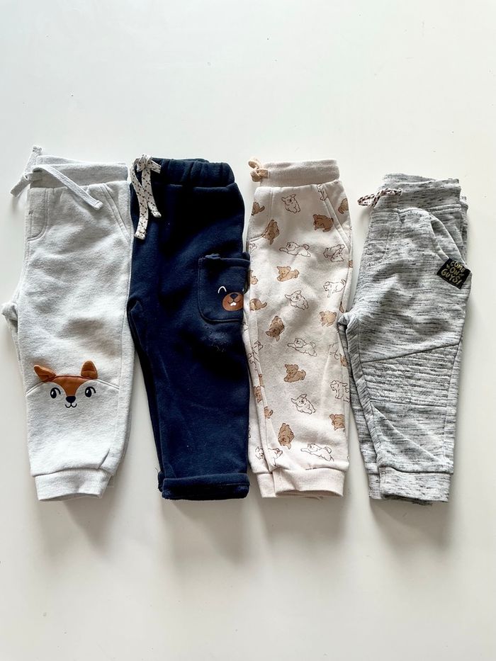 4 pantalons molletonnés 12 mois ou 78/83 cm