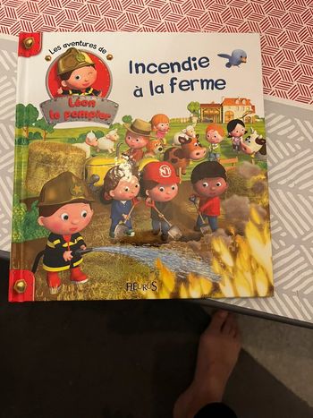 Livre Léon le pompier