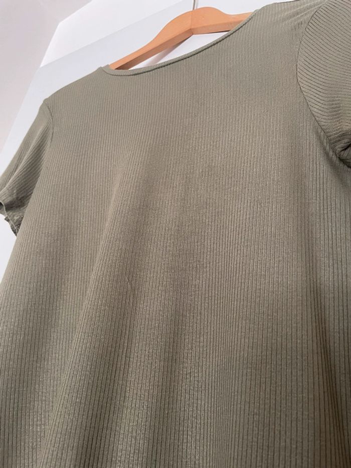 T-shirt kaki - photo numéro 2