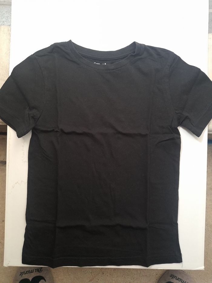 Joli lot de 9 tee-shirts fille en 8ans à manches courtes - photo numéro 2