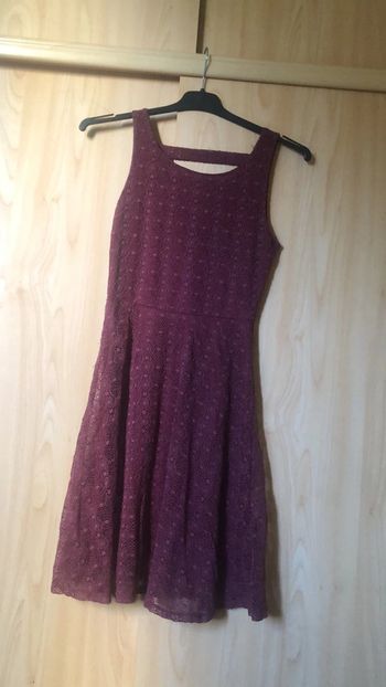Robe sans manche Bordeaux avec broderie Jennyfer M