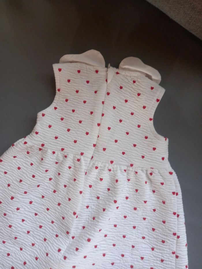 Robe à cœurs 3 mois - photo numéro 3