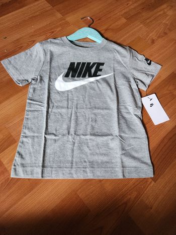 Tee shirt nike