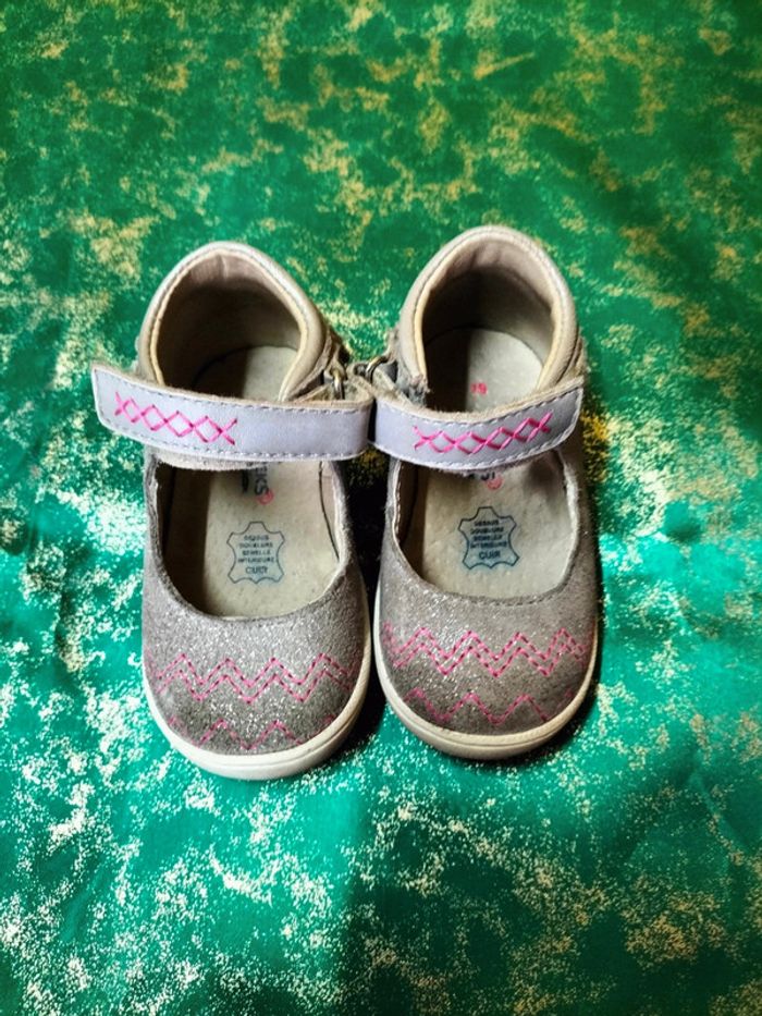 Babies fille pointure 19