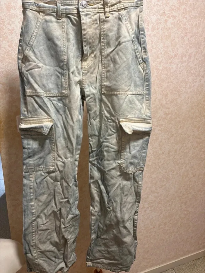 Jeans taille 32= 12ans marque Jennyfer straight