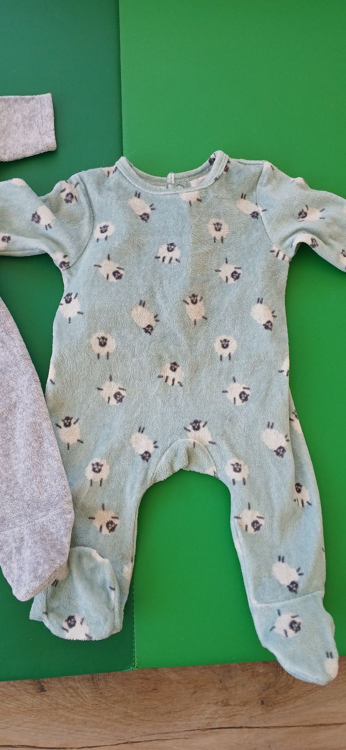 Lot 2 pyjamas - photo numéro 3