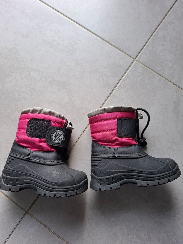 Botte fourrees apres ski 25 26 tbe - photo numéro 2