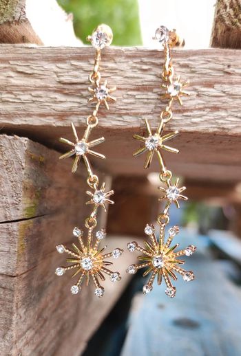 Paire de boucles d'oreilles dorées