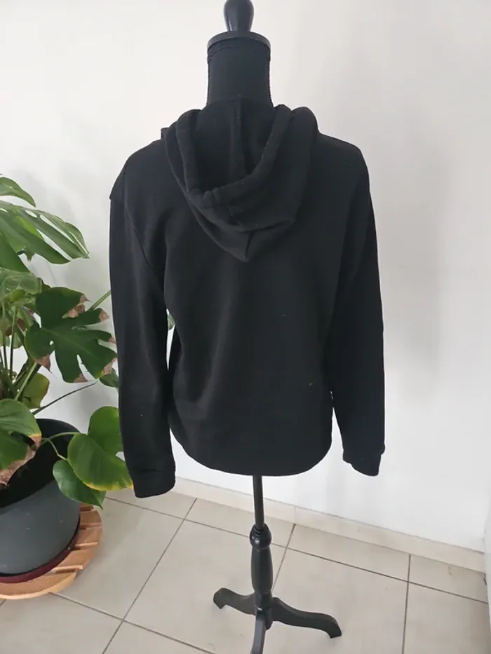 Sweat marque HEQU - photo numéro 3