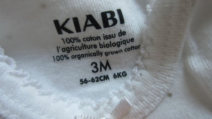 Lot de 2 bodies blancs neufs bébé fille - photo numéro 5