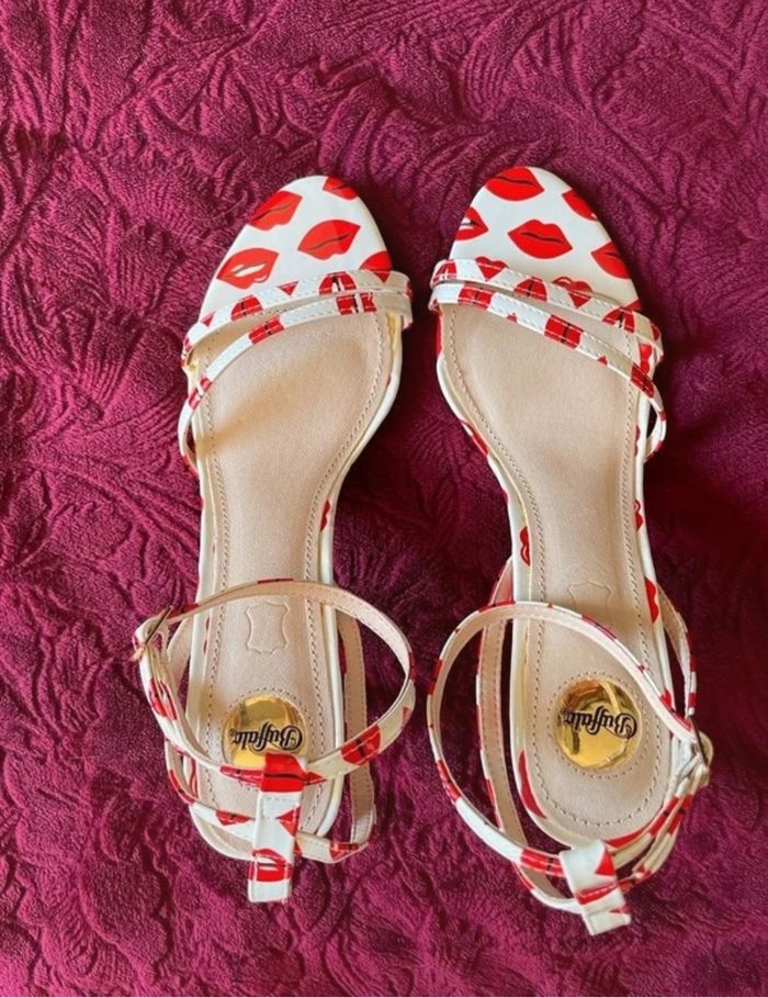 Sandales Buffalo à talons blanche et rouge - photo numéro 2