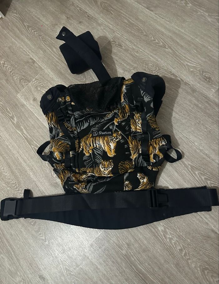 Porte bébé physiologique physiocarrier Love radius ( tigre) - photo numéro 2