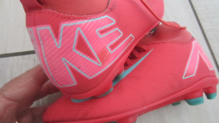 Chaussures foot crampons Nike - photo numéro 3