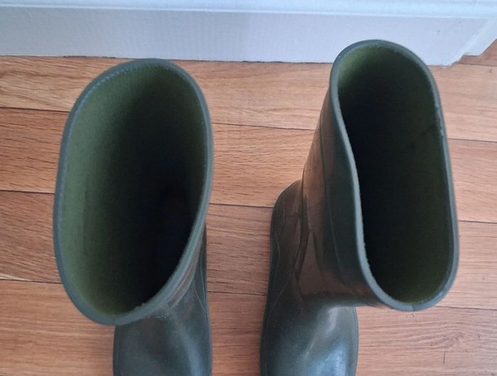 Bottes en caoutchouc kaki Pointure 32/33 - photo numéro 6