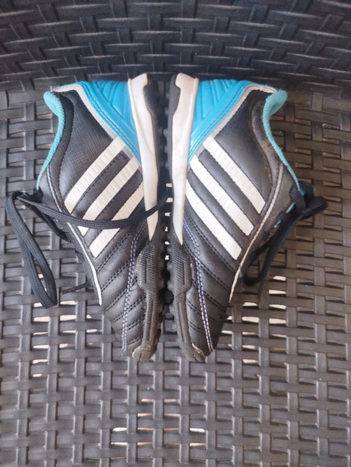 Chaussures de foot Adidas 30 - photo numéro 3