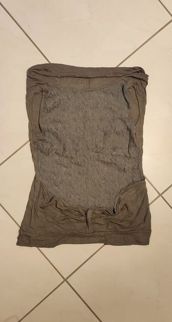 Haut transparent dentelle