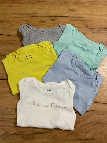 Lot de 5 bodies bébé