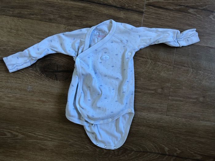 Lot bodies garçon 6 mois - photo numéro 2