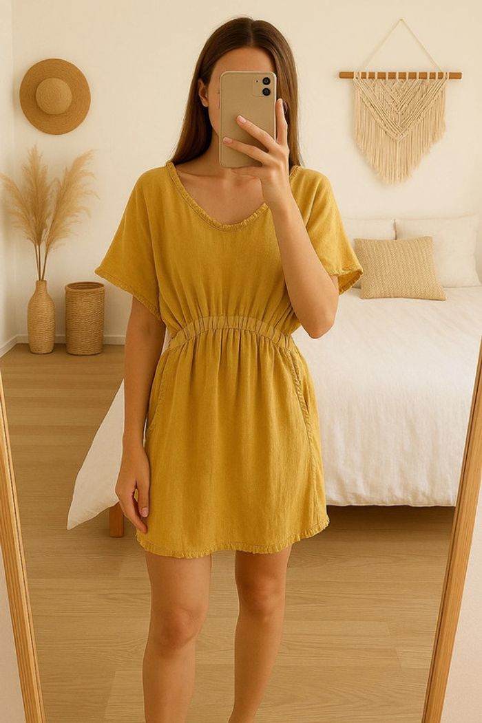 Robe jaune Tilli Paris – Pièce unique – Taille 36/38