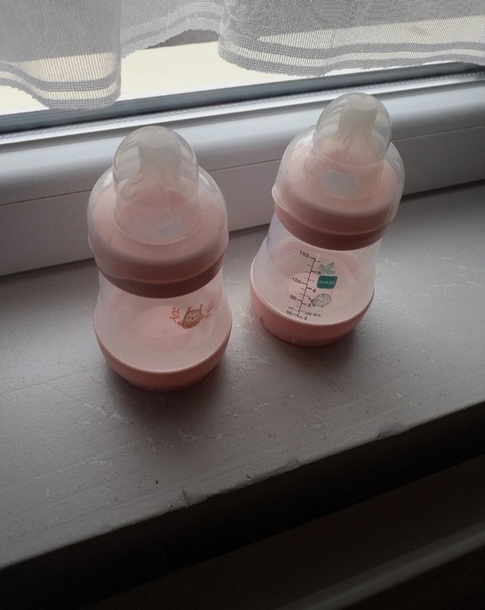 2 biberons MAM