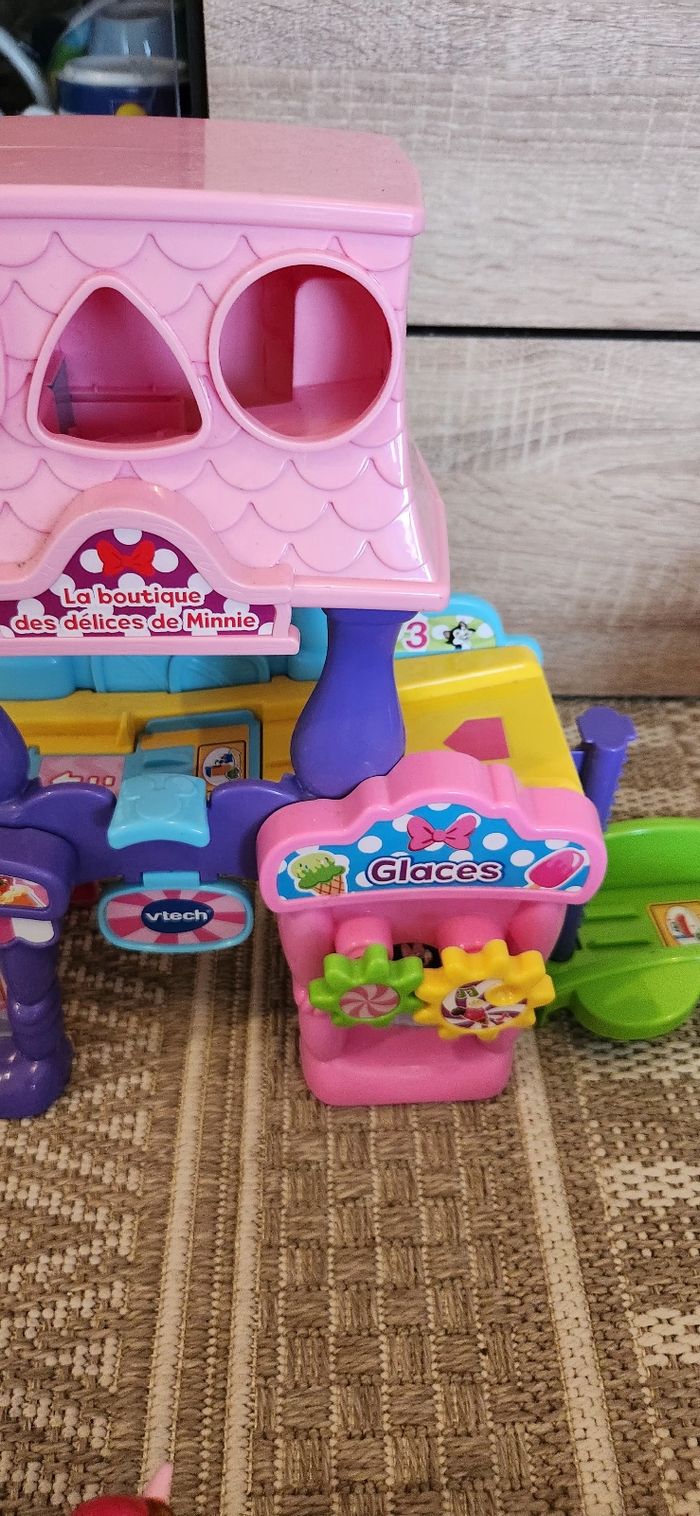 La Boutique des Minnie + La Balançoire des Licornes  + Le Camping Car Magique - photo numéro 3