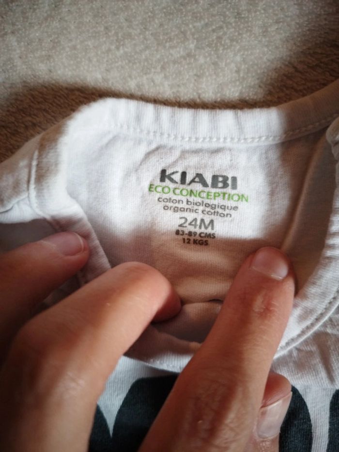 Tee-shirt Kiabi taille 24 mois - photo numéro 2