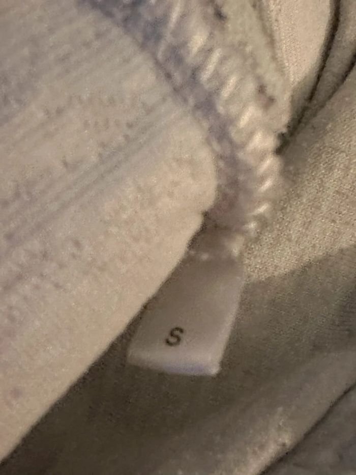 pull a capuche - photo numéro 4