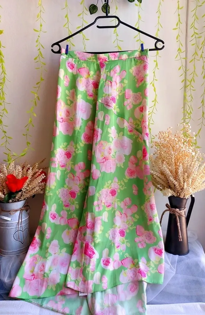 Jupe ASOS – xs – Vert fleuri – État : Neuf avec étiquette