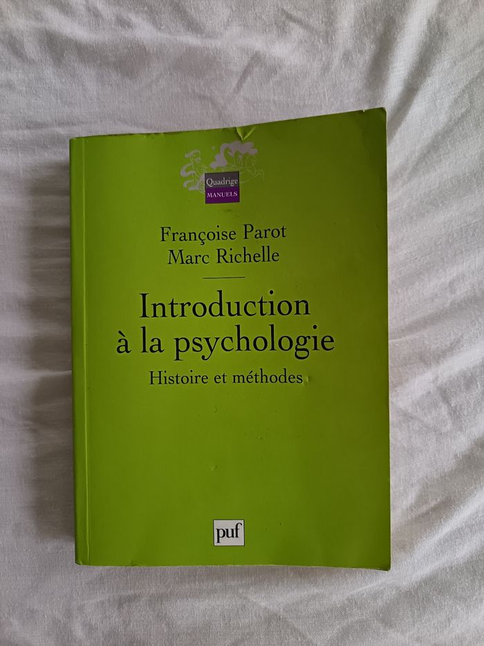 Livre : introduction à la psychologie