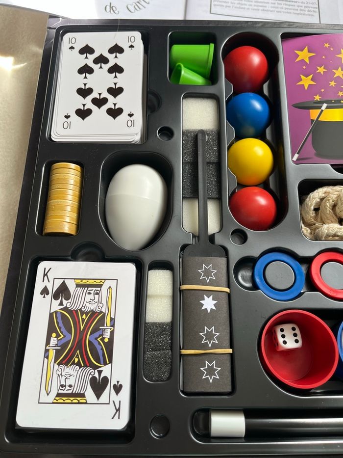 Valise de magicien 300 tours magie et cartes - photo numéro 7