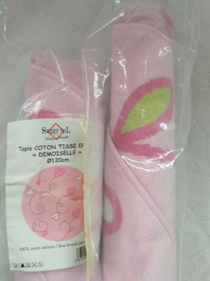 2 Tapis identiques neufs chambre fille rose vert blanc - photo numéro 6