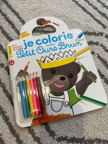 Coloriage petit ours brun