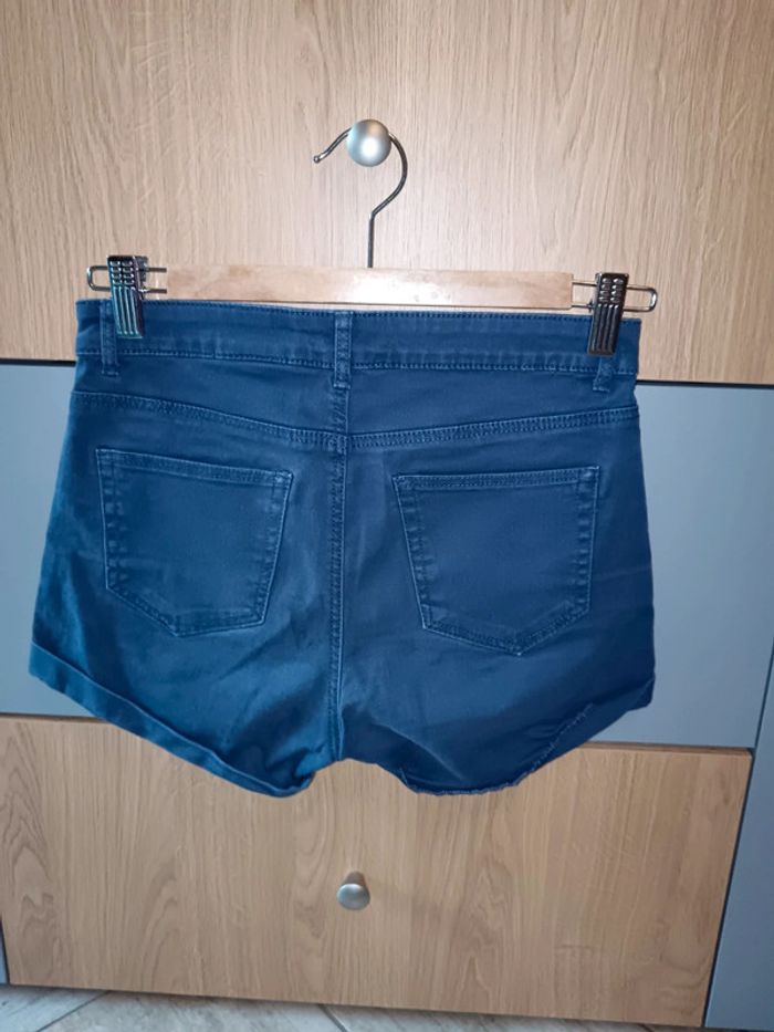 Short bleu marine - photo numéro 2