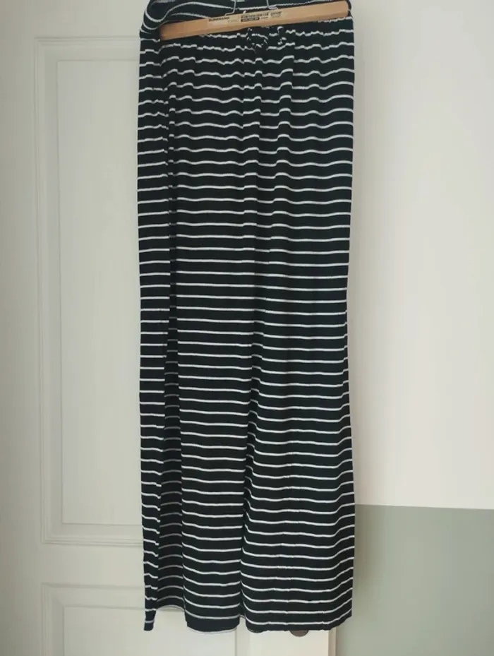 Jupe longue noire rayée blanche Primark XS