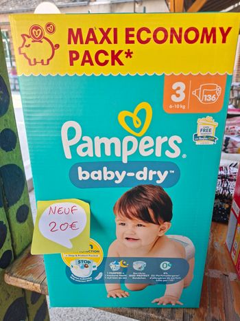Pampers baby-dry taille 3 136 couche 