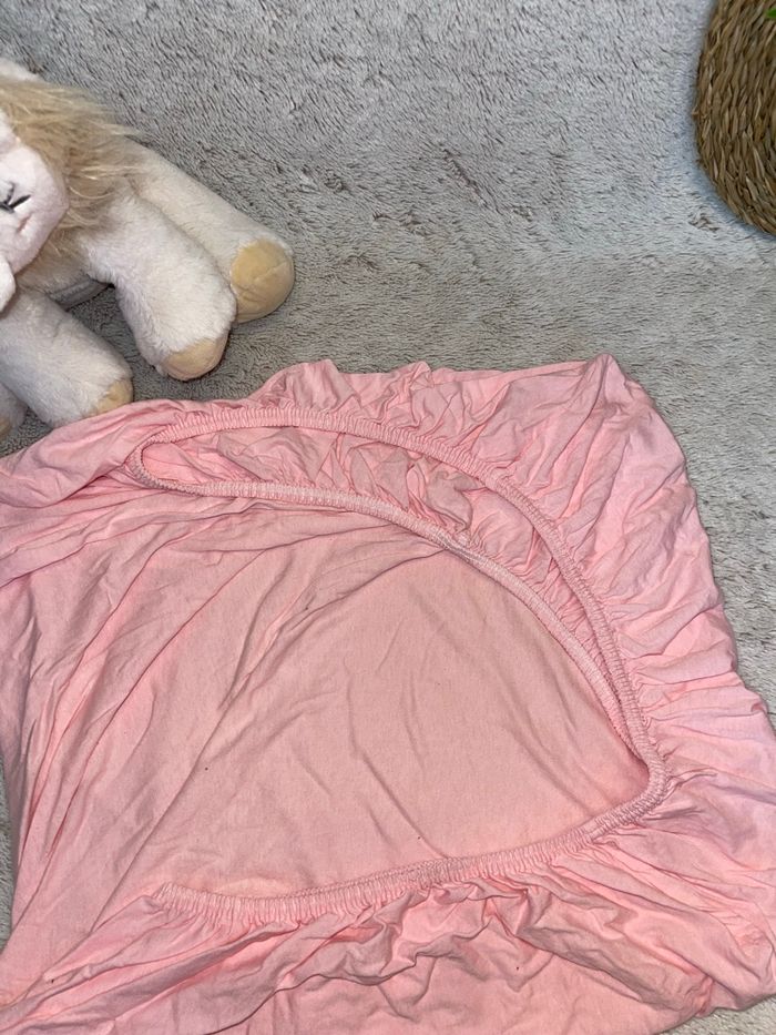Drap housse rose - Action - photo numéro 3