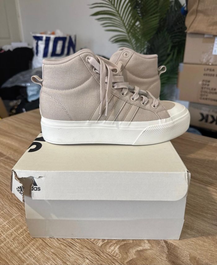 Adidas bravada 2.0 mid plateform - photo numéro 3