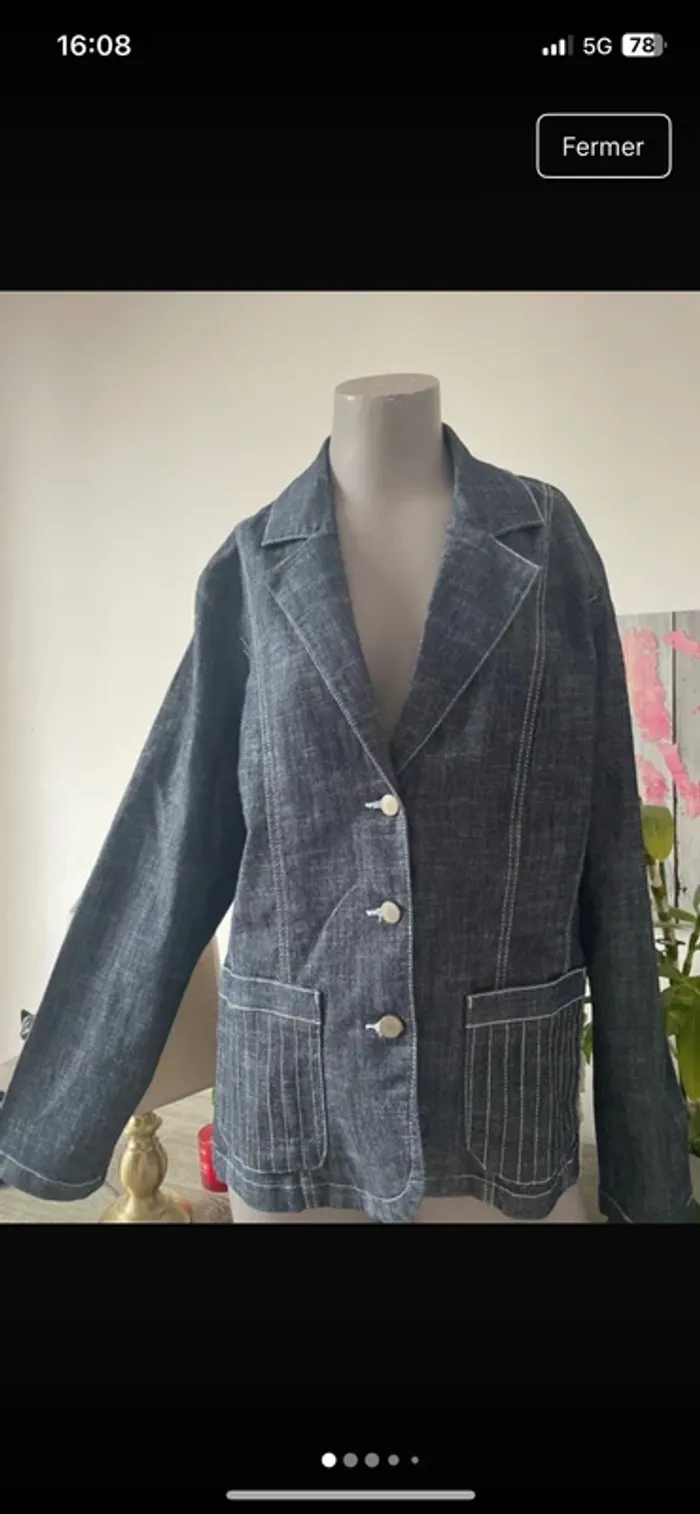 Magnifique blazer en jeans en 48 excellent état de chez Blanche Porte - photo numéro 2