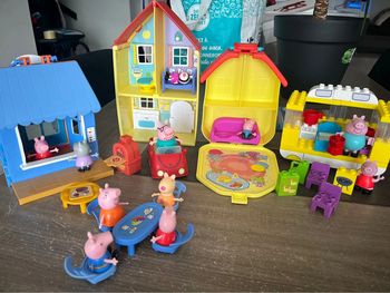 lot peppa pig