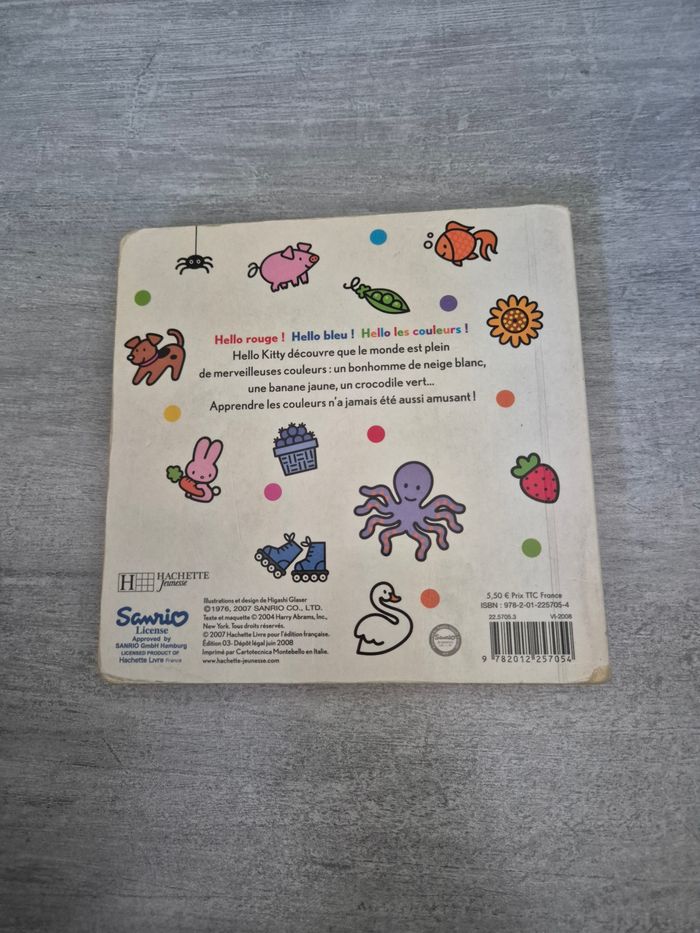Livre Hello Kitty sur les couleurs - photo numéro 3