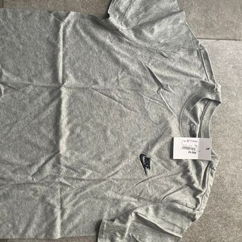 Tee shirt neuf Nike