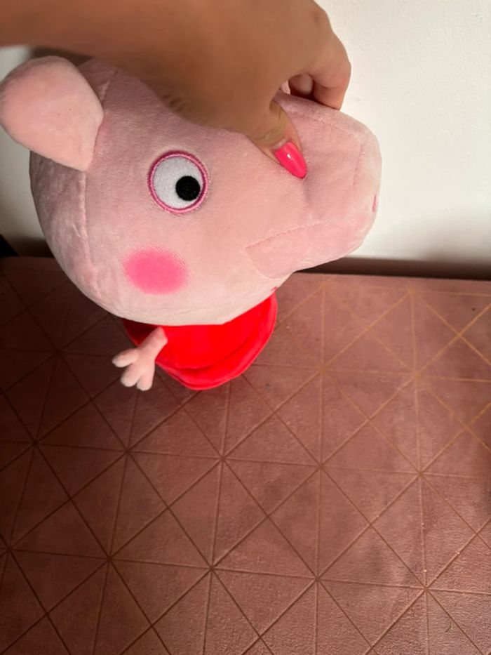 Peluche peppa pig - photo numéro 3