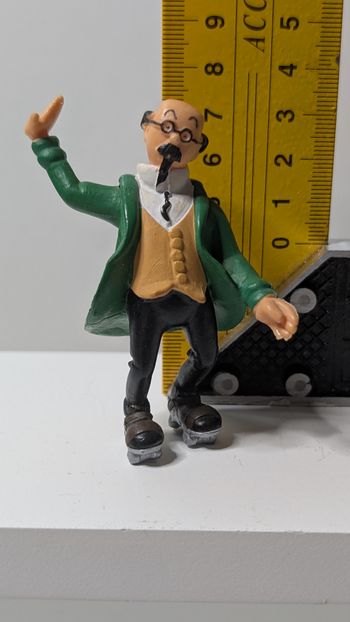 [Plastoy] Figurine Les aventures de Tintin Professeur Tournesol en patins à roulettes