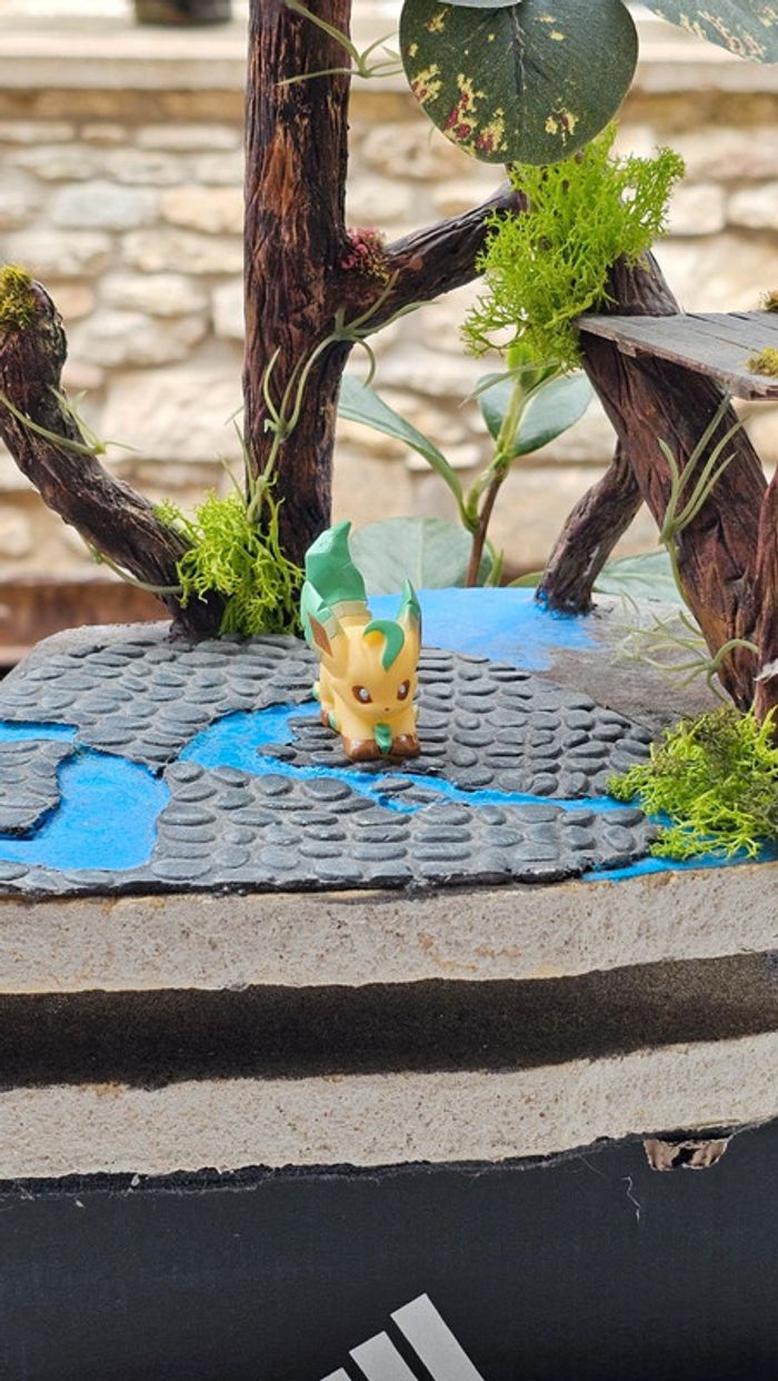 Super figurine Pokemon Nintendo finger puppet Phyllali