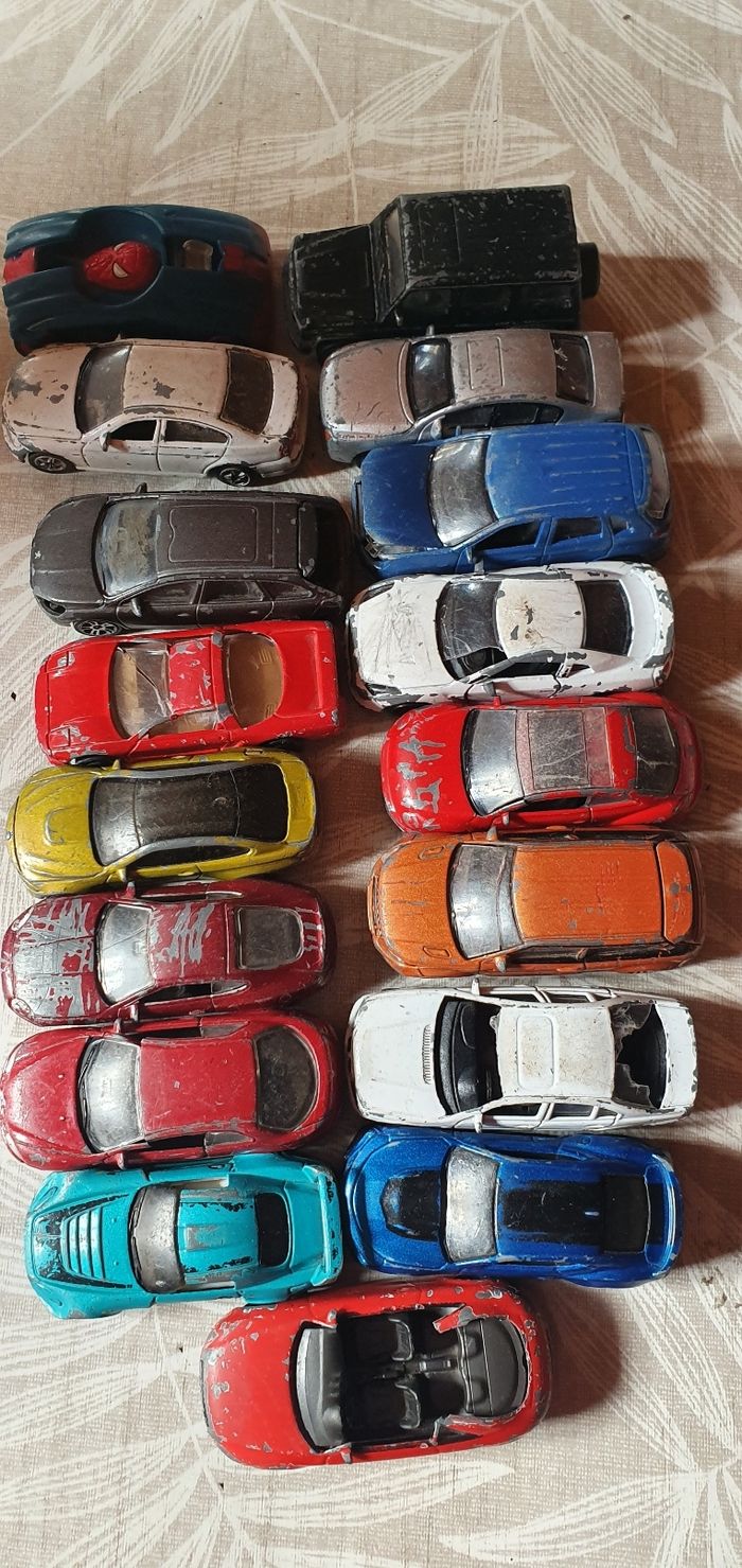 Lot de voitures