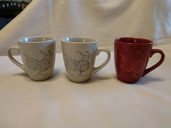 3 mugs Françoise Saget