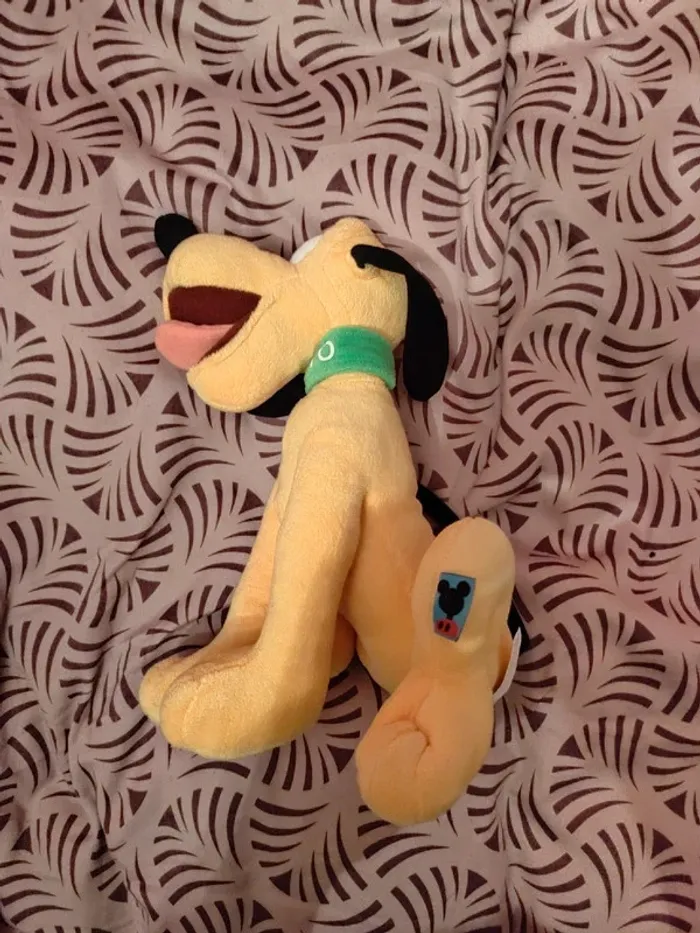 Peluche Pluto Disney - photo numéro 2