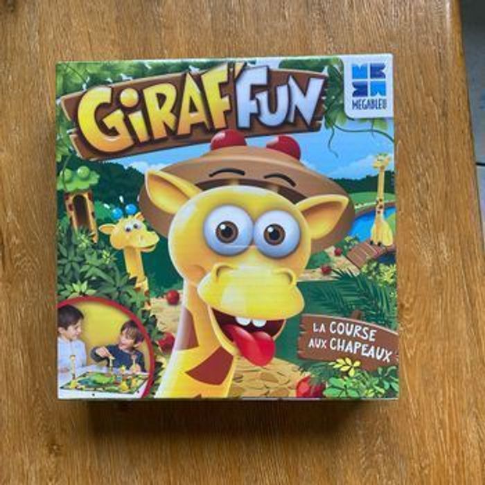 Jeu de société Giraf’fun la course aux chapeaux de Megableu