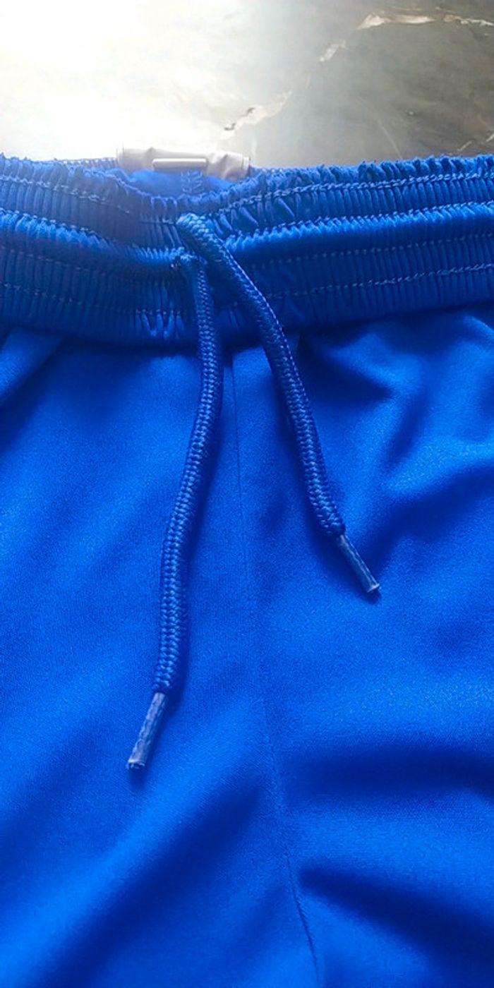 Short de football - photo numéro 3